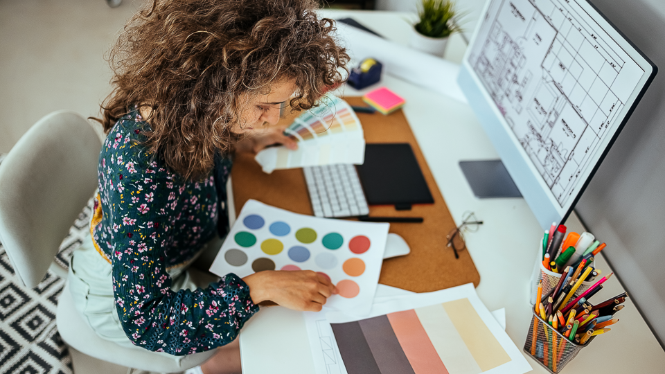 women at desk 